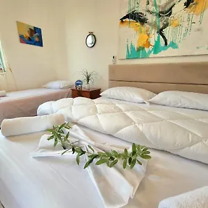 Affittacamere Elezi, Durrës